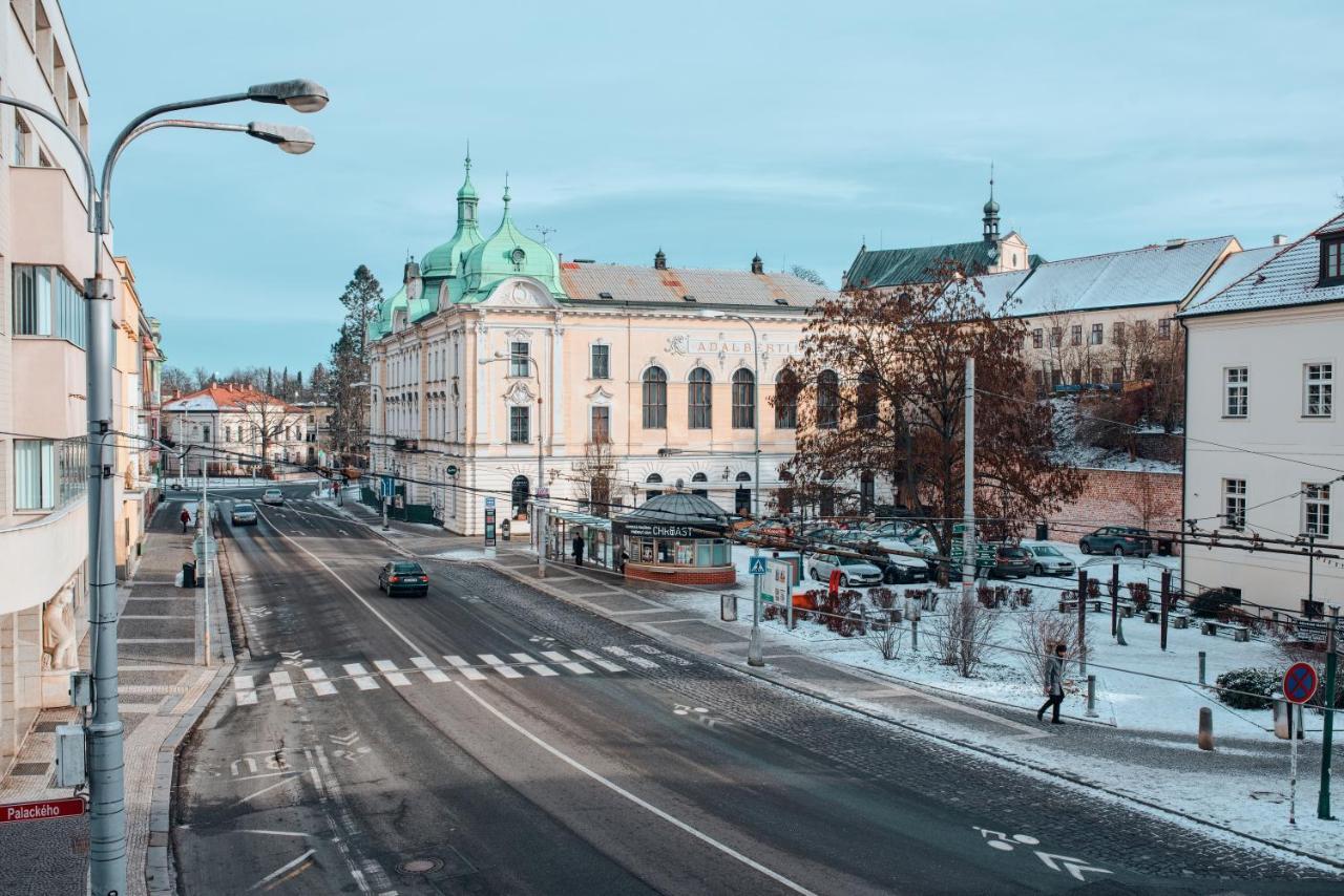 Hotel Grand Hradec Králové Kültér fotó