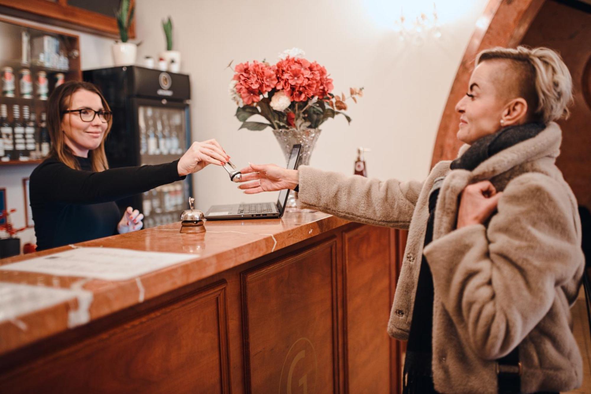 Hotel Grand Hradec Králové Kültér fotó