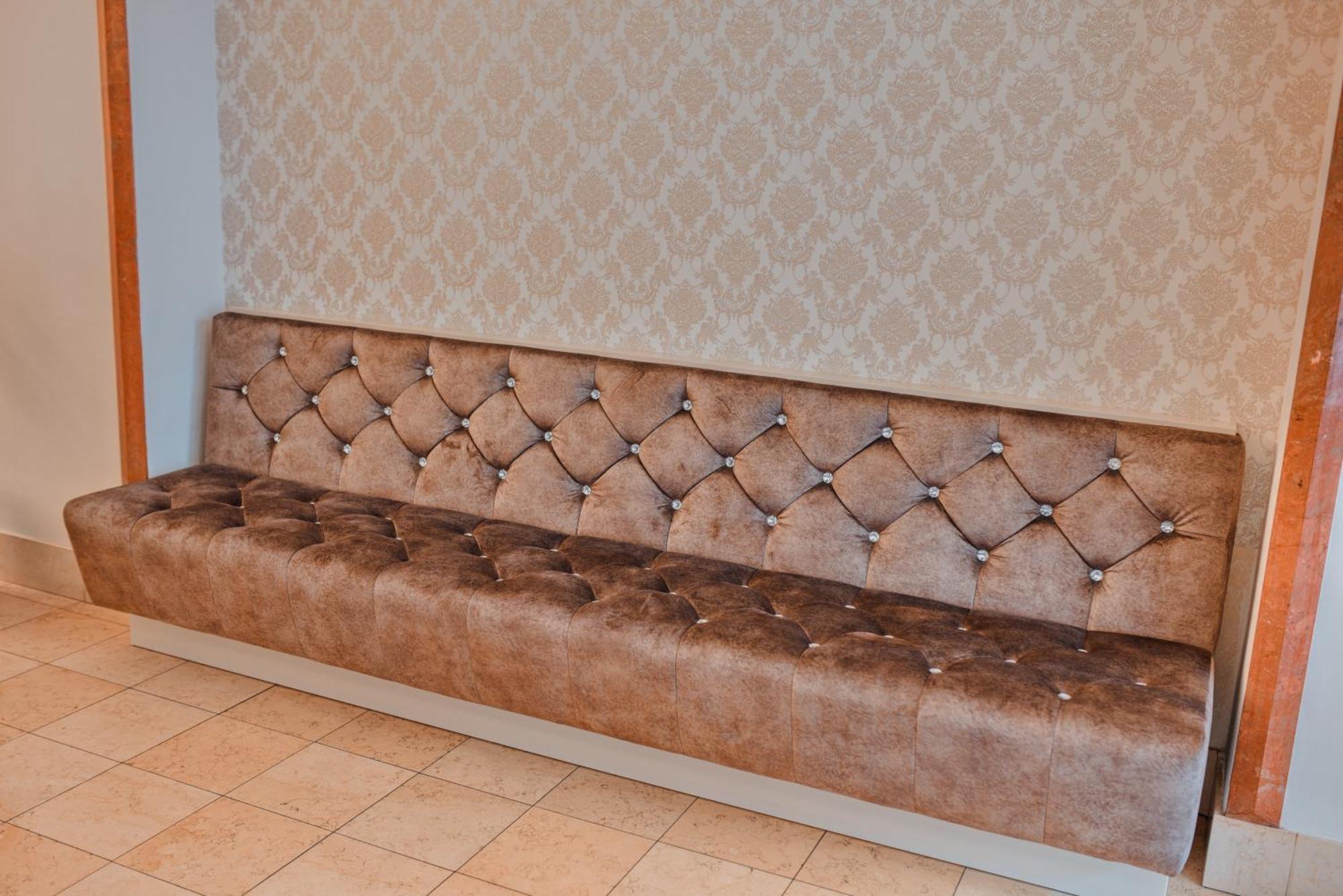 Hotel Grand Hradec Králové Kültér fotó